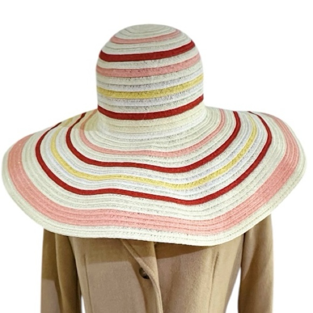 NORDSTROM oversized one size wide brim multi straw hat.